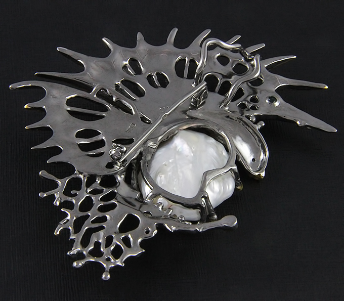 Brooch