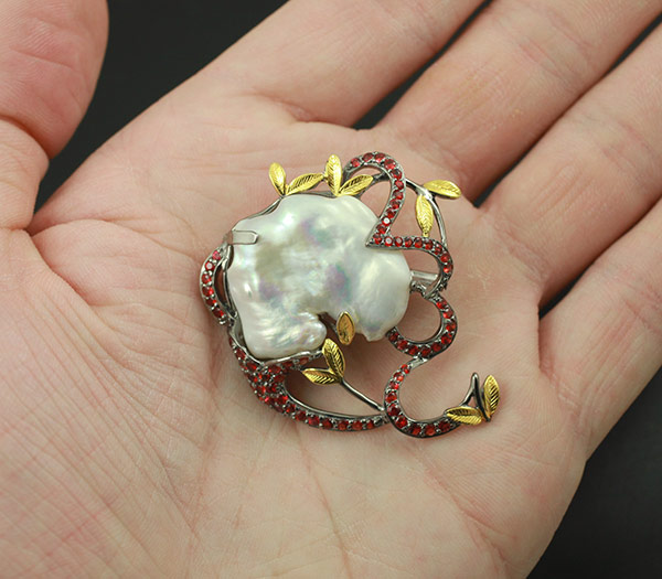 Brooch