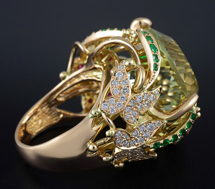 Ring