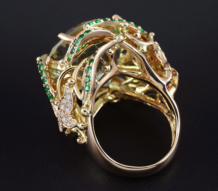 Ring