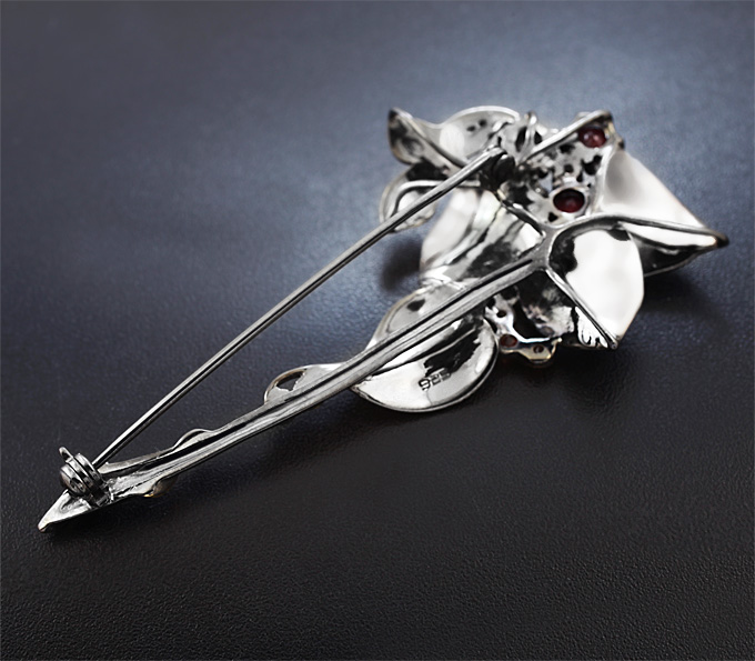 Brooch