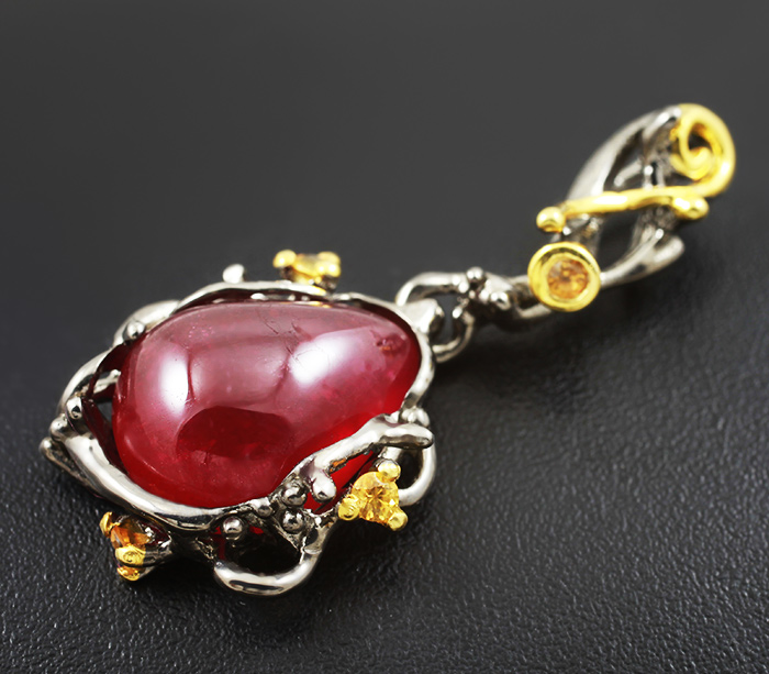 Pendant with
