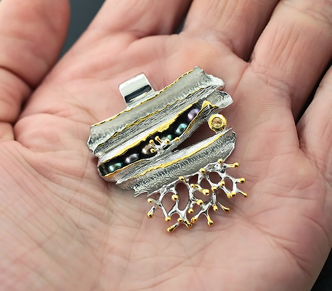 Pendant