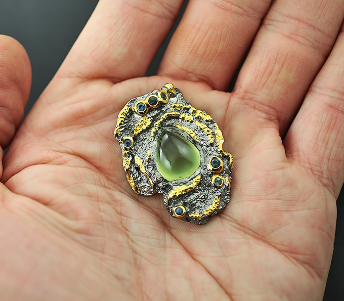 Pendant
