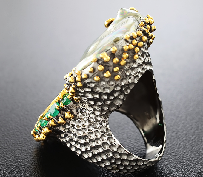 Ring